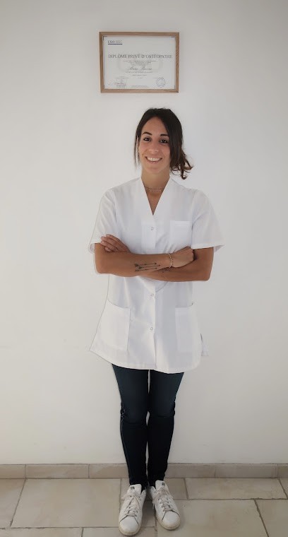 Marie Pineau, Ostéopathe Fabrezan, Ostéopathe à Fabrezan