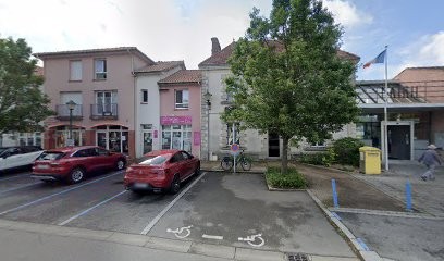 Nawal HAMZA, Ostéopathe à Chaumes-en-Retz