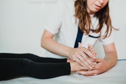 Marion Coralie, Ostéopathe à Quettehou