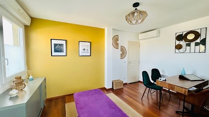 Caitlin NZEGANG Ostéopathe Herblay, Ostéopathe à Herblay