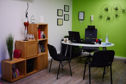 Delphine Becus, Ostéopathe à Tosse