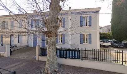 Delosme Lea, Ostéopathe à Six-Fours-les-Plages