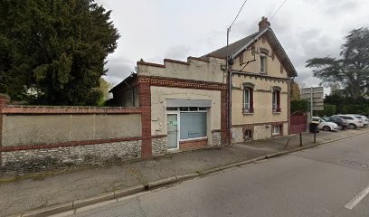 Julien Bollon Ostéopathe, Ostéopathe à Gisors