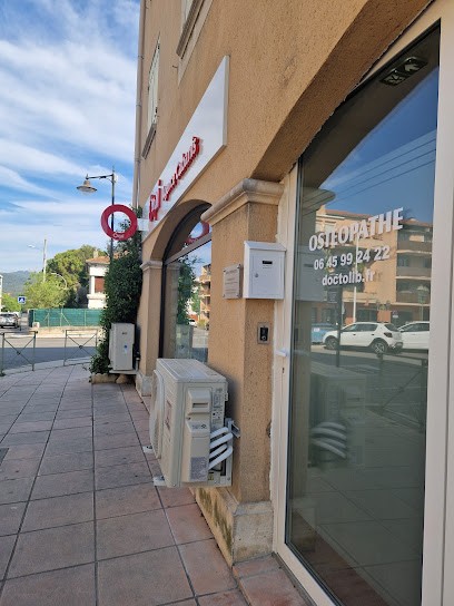 Julie PREVOST - Ostéopathe, Ostéopathe au Beausset