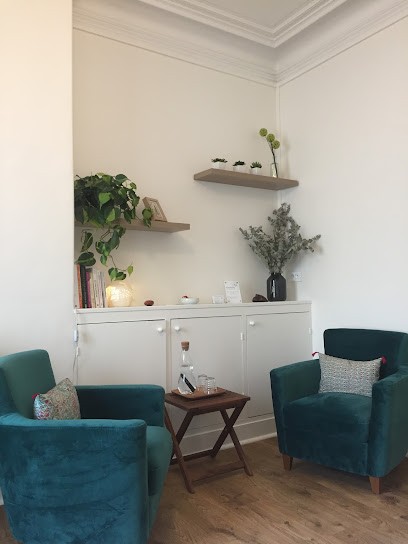 Claire Allimant, Ostéopathe à Paris 12