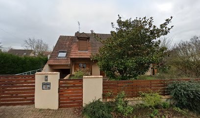 Laval Ferchaud Christine, Ostéopathe à Maule