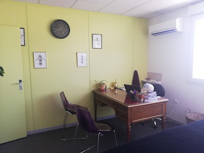 Aurore Poutous - Ostéopathe - Cabinet D'Ostéopathie - Pierrelatte 26, Ostéopathe à Pierrelatte