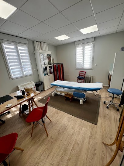 Aina ANDRIANTSIMAHAVANDY Ostéopathe D.O., Ostéopathe à Pertuis