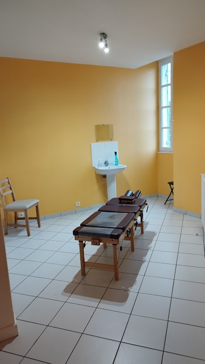 Camille Coulon - Étiopathe Saint Aulaye-Puymangou, Ostéopathe à Saint Aulaye-Puymangou