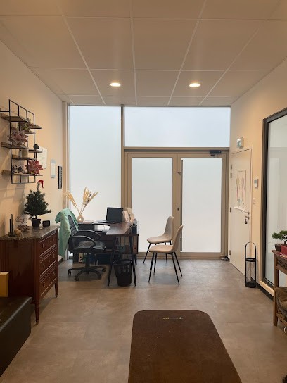 Ostéopathe Lucille Exbrayat, Ostéopathe à Mougins