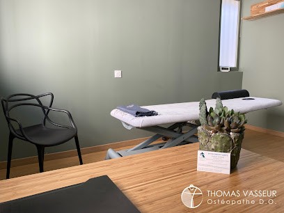 Thomas Vasseur Ostéopathe, Ostéopathe à Lozanne
