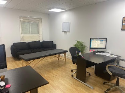 Elie Slomczynski, Ostéopathe à Maisons-Alfort