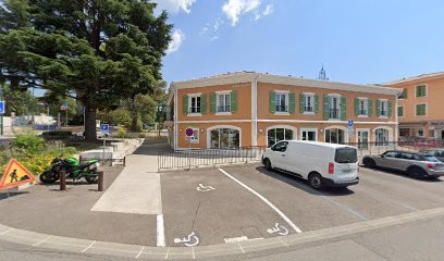 Alison Mermet, Ostéopathe à Roquefort-les-Pins