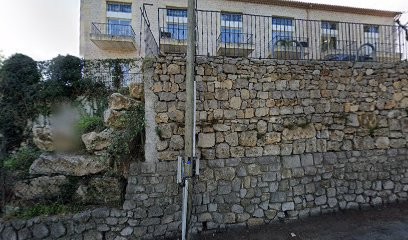 Carla Stella, Ostéopathe à Grasse