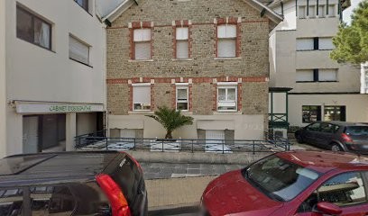 Arnault Christelle Madeleine Cesarine, Ostéopathe à Pornichet