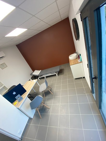 Mathilde PLANCHARD, Ostéopathe à Distré