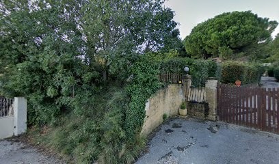 Revol-tissot Neige, Ostéopathe à Rochefort-du-Gard