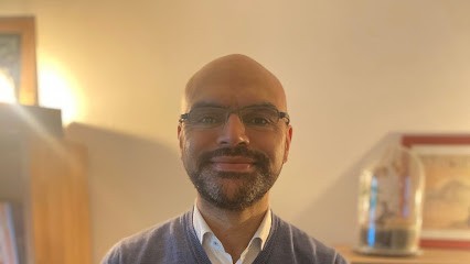 Yannick DOLMEN Ostéopathe, Ostéopathe à Joinville-le-Pont