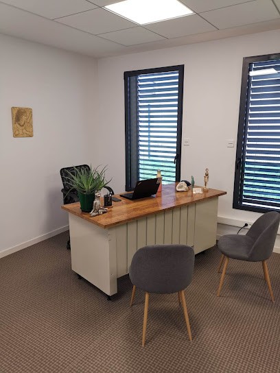 Clothilde Martin Collomb, Ostéopathe à Thoissey