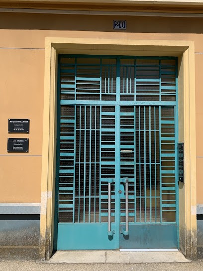 Margaux ROELLINGER Ostéopathe D.O, Ostéopathe à Belfort