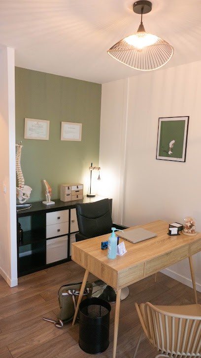 Gay Jonathan Ostéopathe, Ostéopathe à Pringy