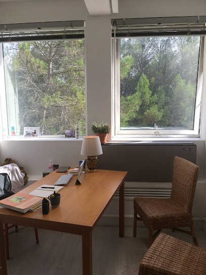 Mia Aaserud - Ostéopathe Valbonne - Sophia Antipolis - Cabinet D'Ostéopathie, Ostéopathe à Valbonne