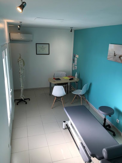 Ostéopathe Melissa Brochet- POULX, Ostéopathe à Poulx