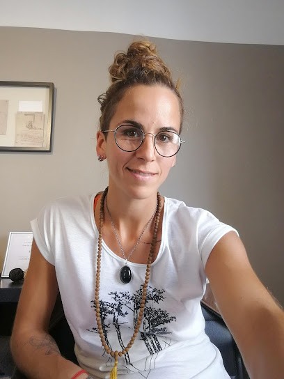 Le Jeune Chloé, Ostéopathe à Trans-en-Provence