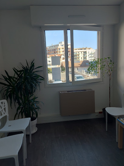 Danaé Chatraz - Ostéopathe D.o Annemasse Ostéopathe à Annemasse