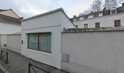 Julien POLI Ostéopathe D.O., Ostéopathe à Groslay