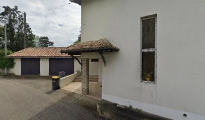 Vial Laure, Ostéopathe à Saint-Trivier-sur-Moignans