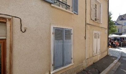 Sauveur Marie-Chantal, Ostéopathe à Chartres