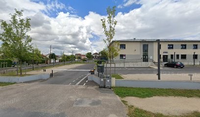 AKAABOUNE Safia, Ostéopathe à Châlons-en-Champagne