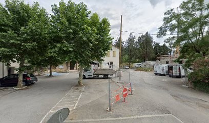 Callot Mathilde, Ostéopathe à Uzer