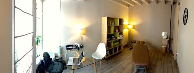 Christophe FOLLEGOT / Marine De SÉVERAC - Ostéopathe D.O à Fontvieille., Ostéopathe à Fontvieille