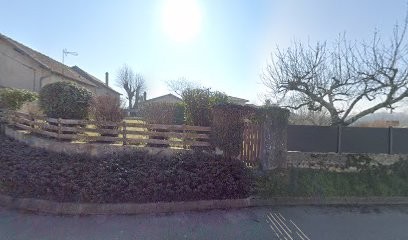 Anna Toquet Ostéopathe Animalier, Ostéopathe à Saint-Romain-de-Jalionas