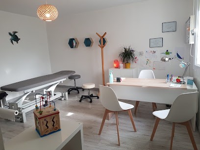 Ostéopathe Bébés Femmes Enceintes, Elise Hermann, Ostéopathe à Champs-sur-Marne