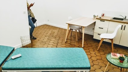 Lucile Azemard-Escoubet, Ostéopathe à Port-de-Bouc