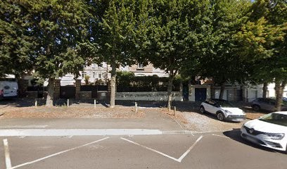 Roucher Jacques, Ostéopathe à Louviers