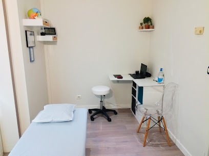 Sophia Leffad Ostéopathe D.O. La Défense, Ostéopathe à Puteaux