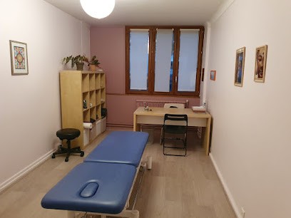 Laia Navia - Kiné & Ostéo, Ostéopathe à Lorient