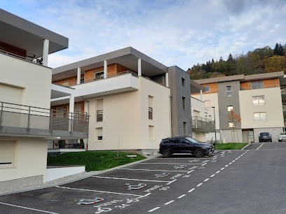 Sabine Hossenlopp Ostéopathe, Ostéopathe à Lucinges