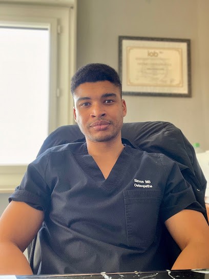 Simon M'Balla Ndi Ostéopathe, Ostéopathe à Ruffec