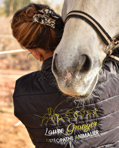 Laure Granger - Ostéopathe Animalier Ostéopathe à Sceaux