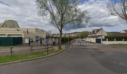 Eric Van Caenegem Ostéopathe D.O., Ostéopathe à Mantes-la-Jolie