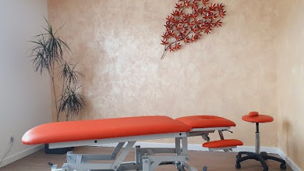 Célia CADET - Ostéopathe, Ostéopathe à Groisy