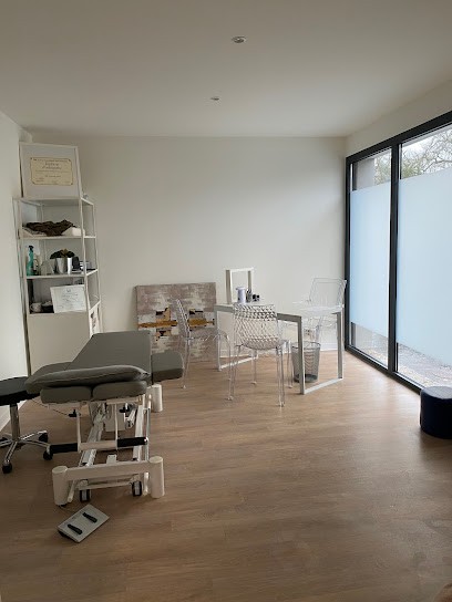 Charlotte Steva, Ostéopathe à Talence