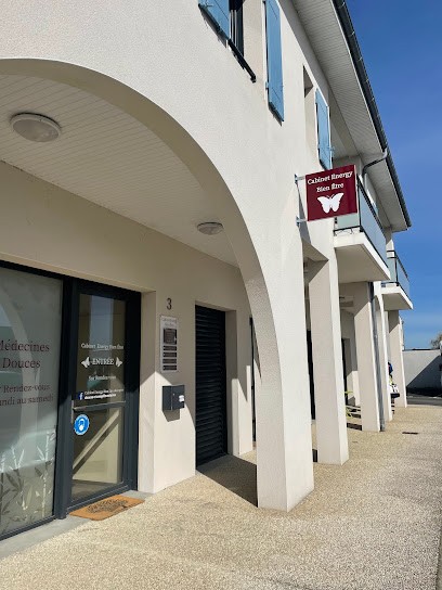 Emma Lahetjuzan Ostéopathe Nieul-sur-Mer, Ostéopathe à Nieul-sur-Mer