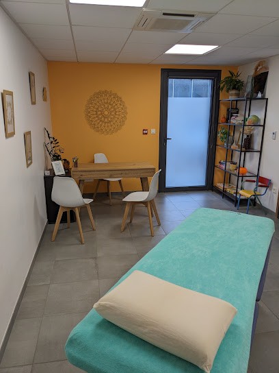 Léa Guibbert Ostéopathe DO TO, Ostéopathe à Bozouls