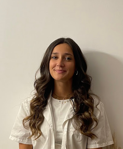 Inès Aznar - Ostéopathe Ostéopathe à Senlis